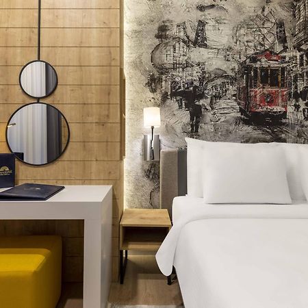 Days Inn & Suites By Wyndham Esenyurt Estambul Exterior foto