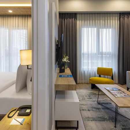 Days Inn & Suites By Wyndham Esenyurt Estambul Exterior foto