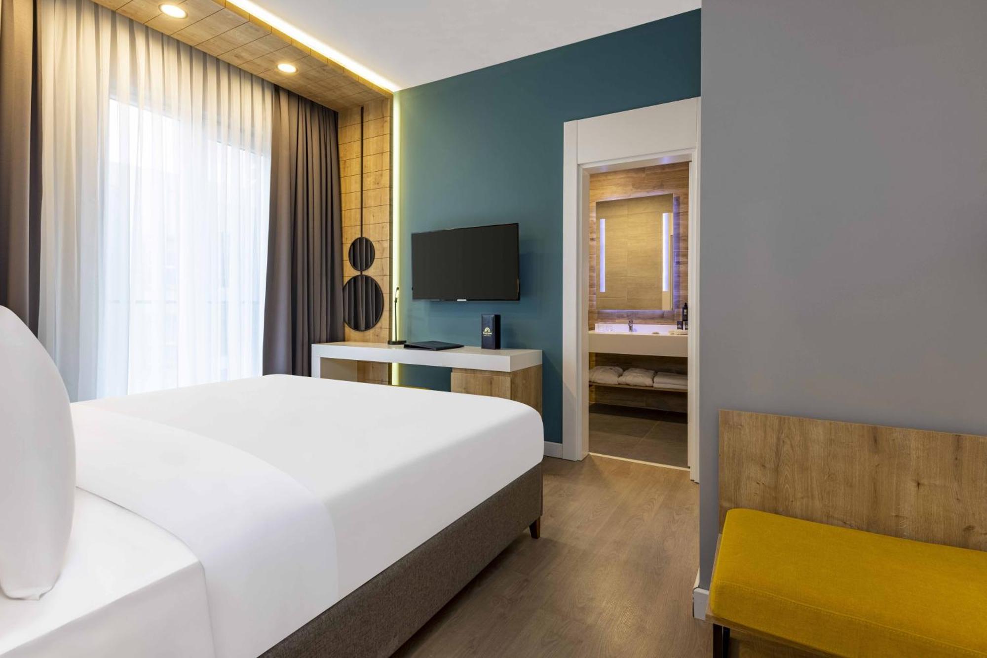 Days Inn & Suites By Wyndham Esenyurt Estambul Exterior foto