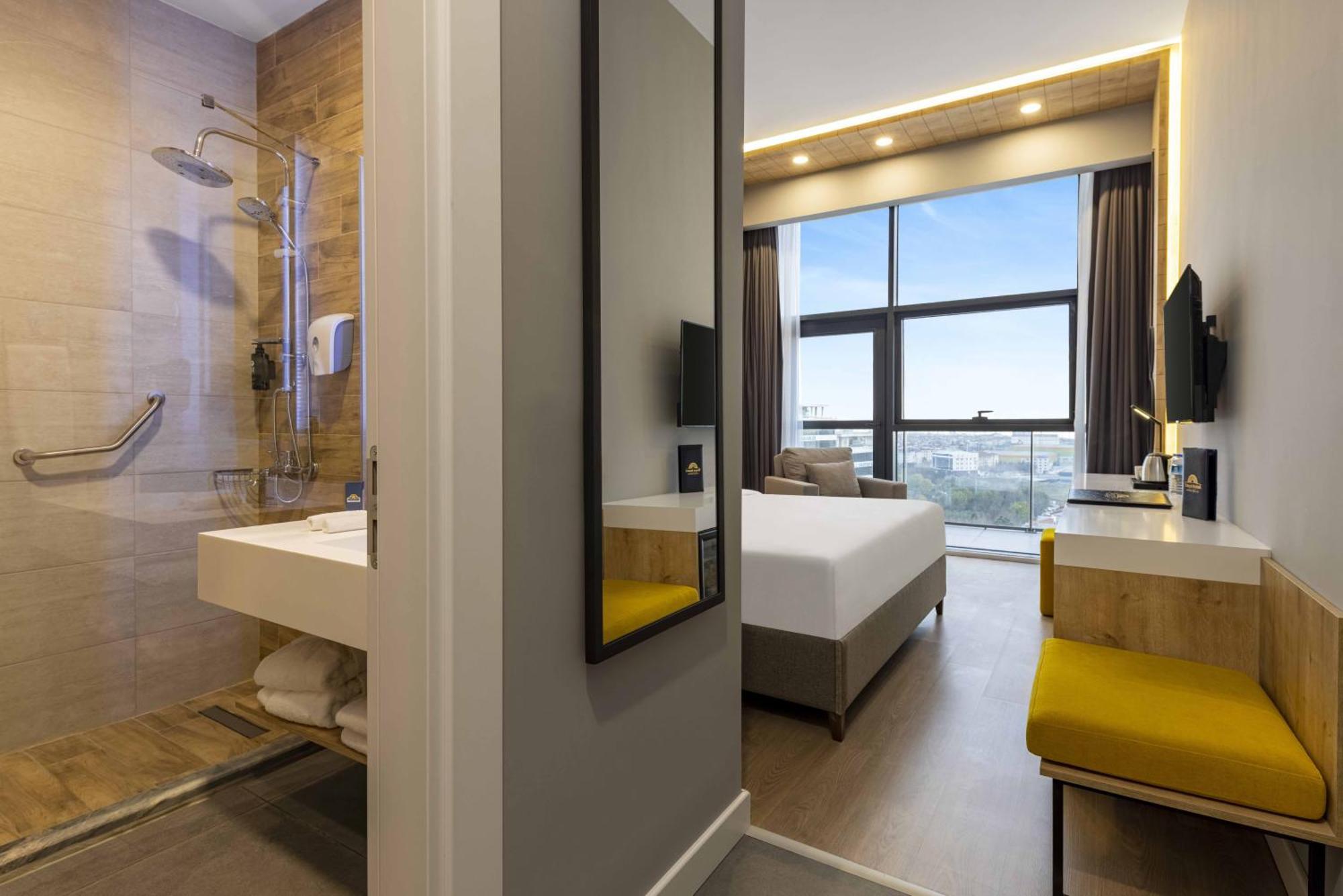 Days Inn & Suites By Wyndham Esenyurt Estambul Exterior foto